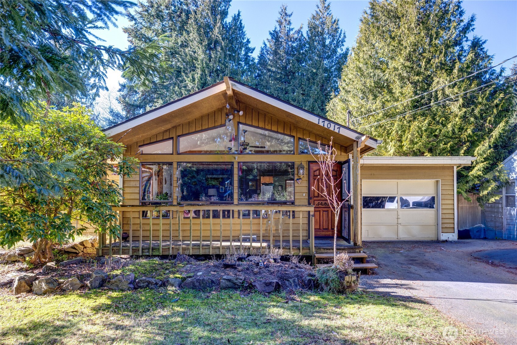 17017 10th Avenue NE, Shoreline, WA 98155