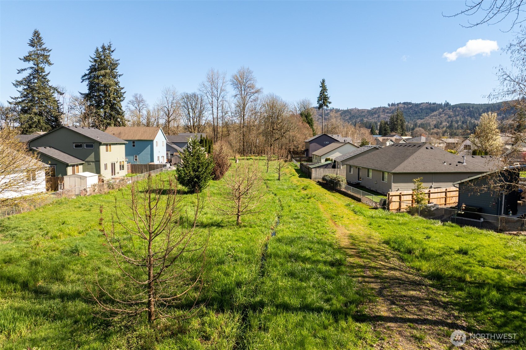 590 Gun Club Road , Woodland, WA 98674