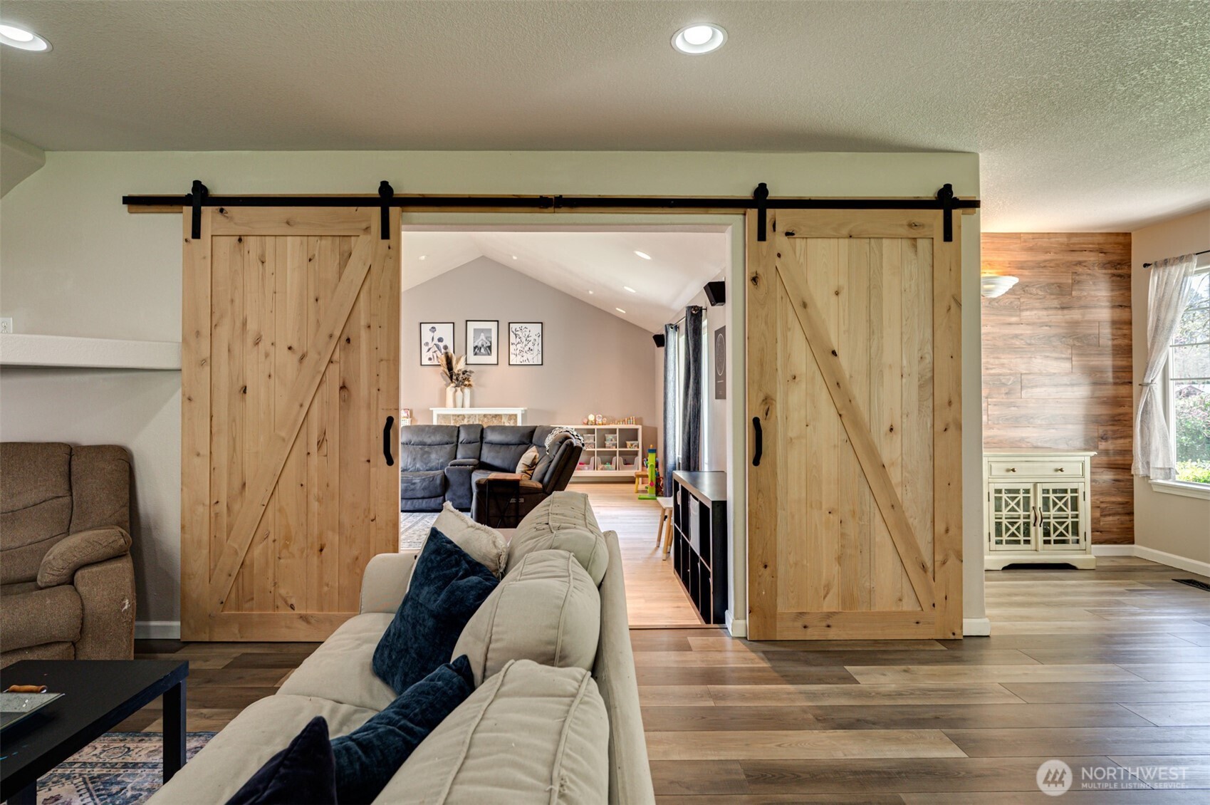 590 Gun Club Road , Woodland, WA 98674