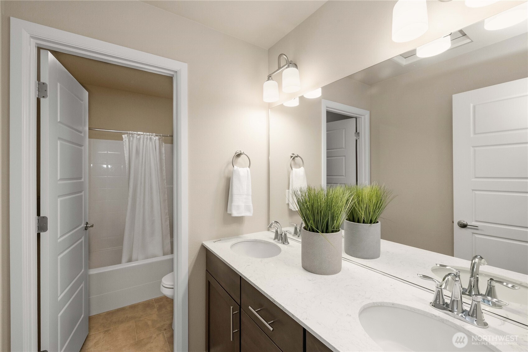 32988 SE Stevens Street , Black Diamond, WA 98010-5020