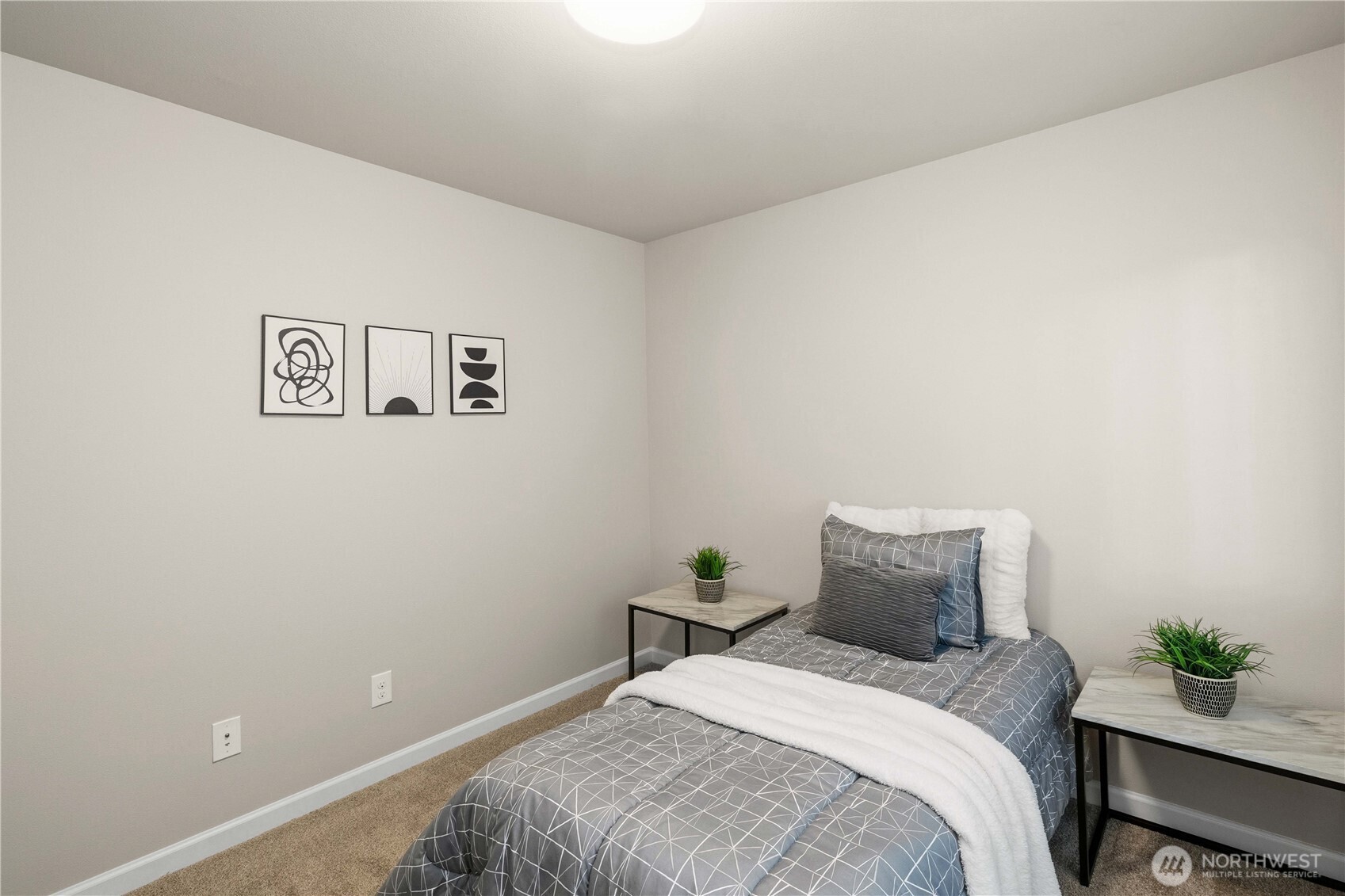 32988 SE Stevens Street , Black Diamond, WA 98010-5020