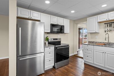 4323 S Lawrence Street , Tacoma, WA 98409 - Photo 4