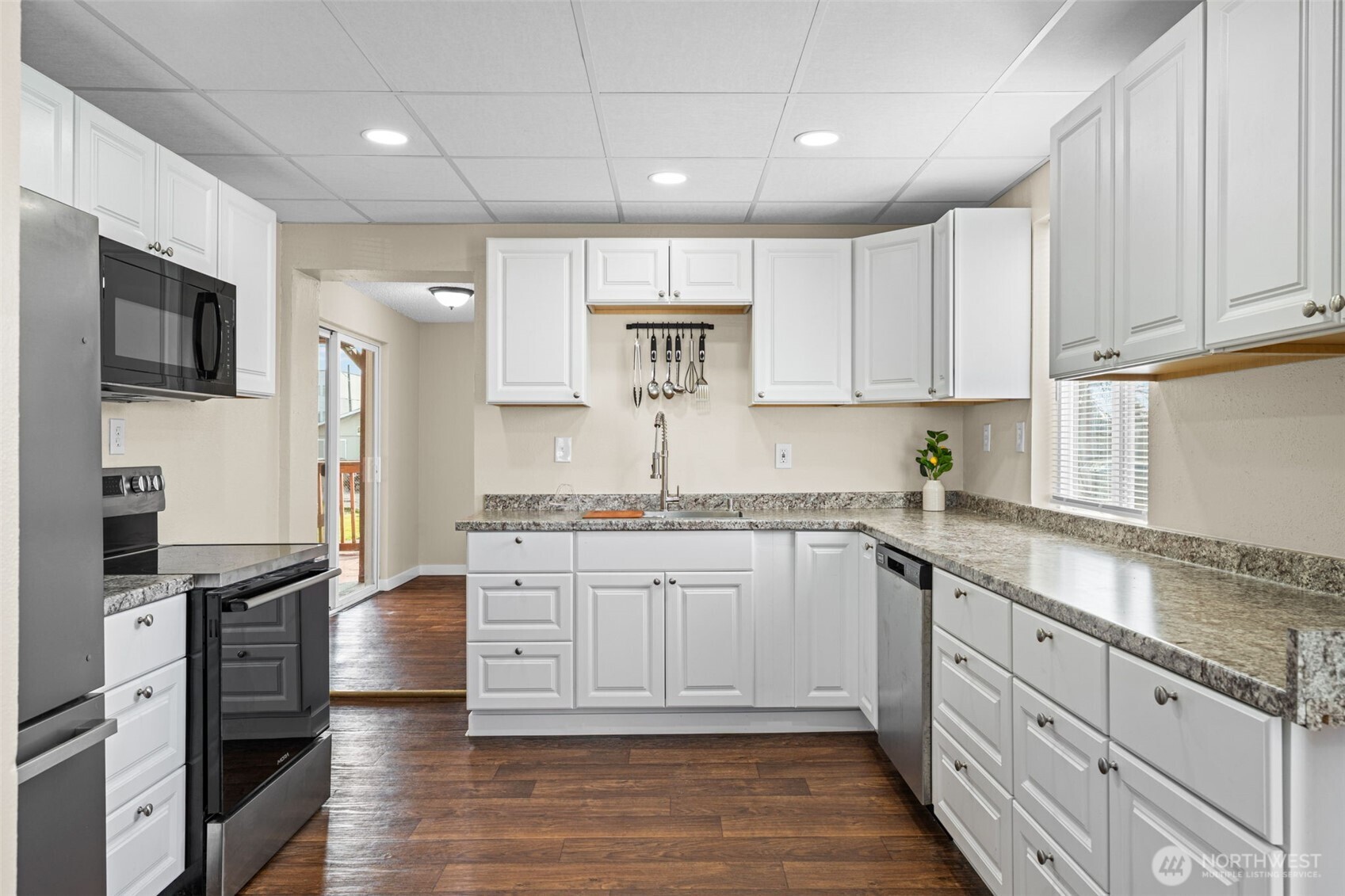 4323 S Lawrence Street , Tacoma, WA 98409