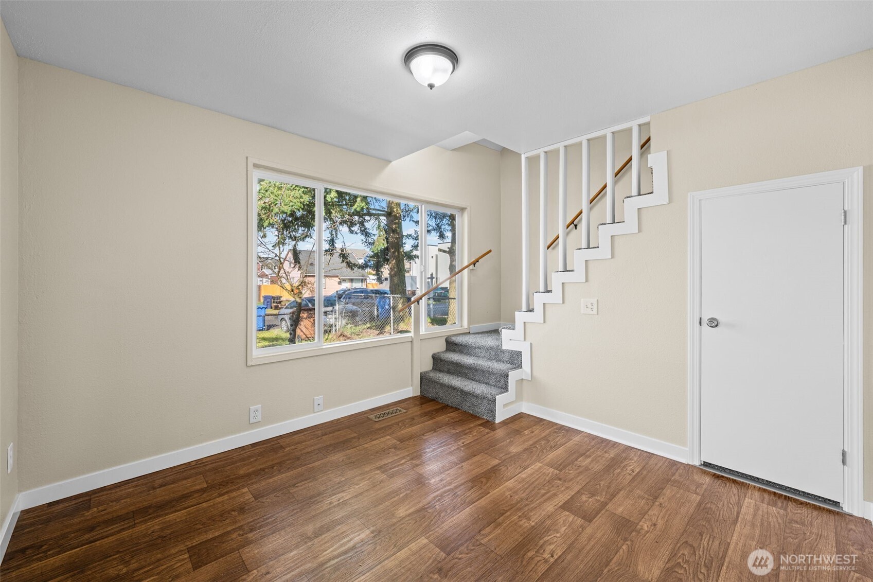 4323 S Lawrence Street , Tacoma, WA 98409