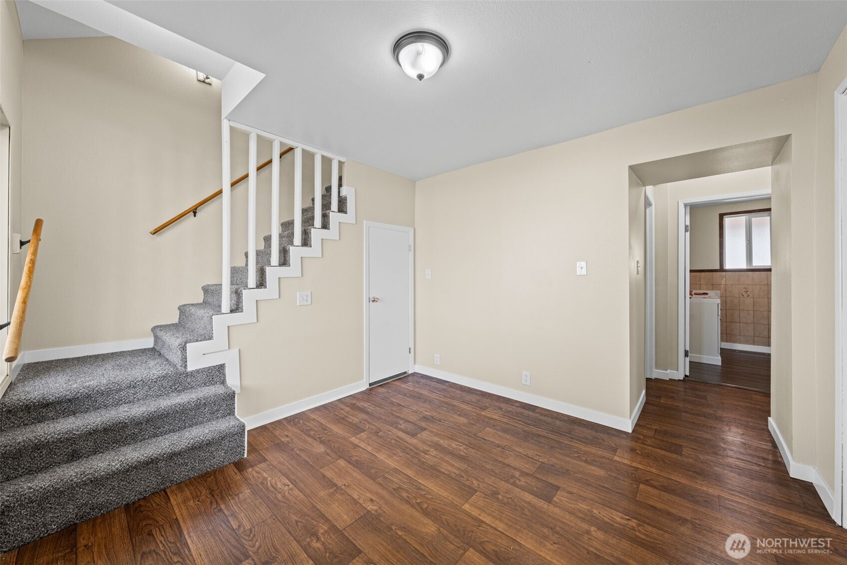 4323 S Lawrence Street , Tacoma, WA 98409