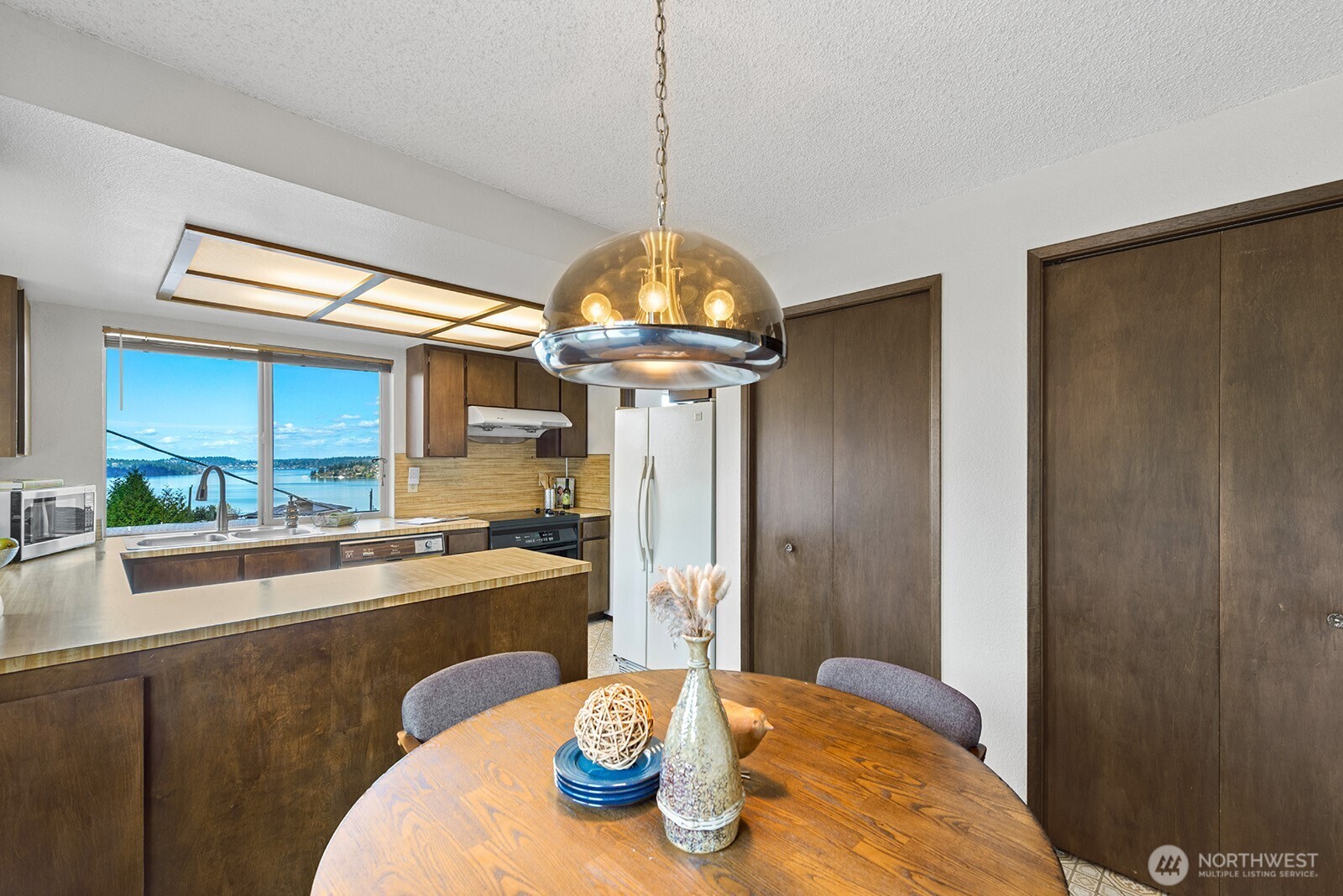 9928 64th Avenue S, Seattle, WA 98118