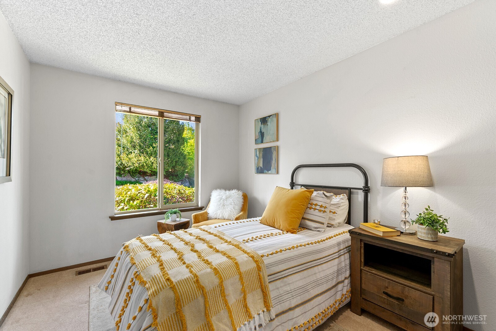 9928 64th Avenue S, Seattle, WA 98118