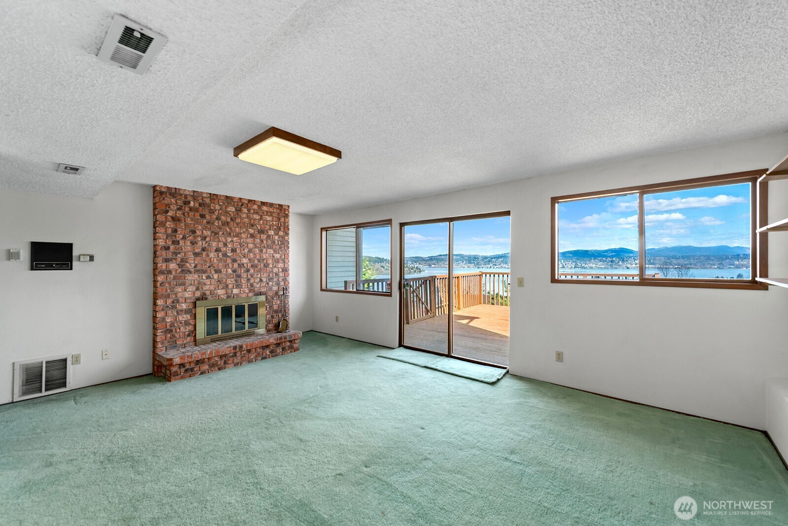 9928 64th Avenue S, Seattle, WA 98118