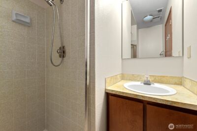 9928 64th Avenue S, Seattle, WA 98118 - Photo 25