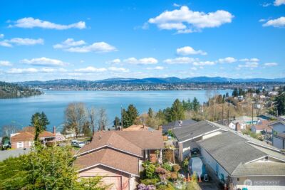 9928 64th Avenue S, Seattle, WA 98118 - Photo 27