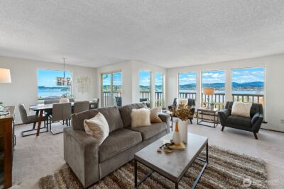 9928 64th Avenue S, Seattle, WA 98118 - Photo 3