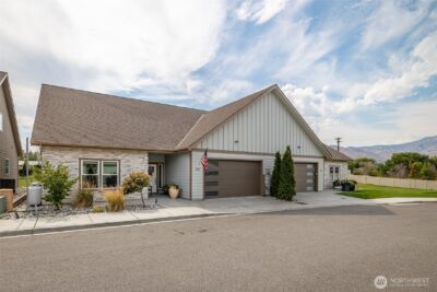 232 Solomon Loop NW, East Wenatchee, WA 98802