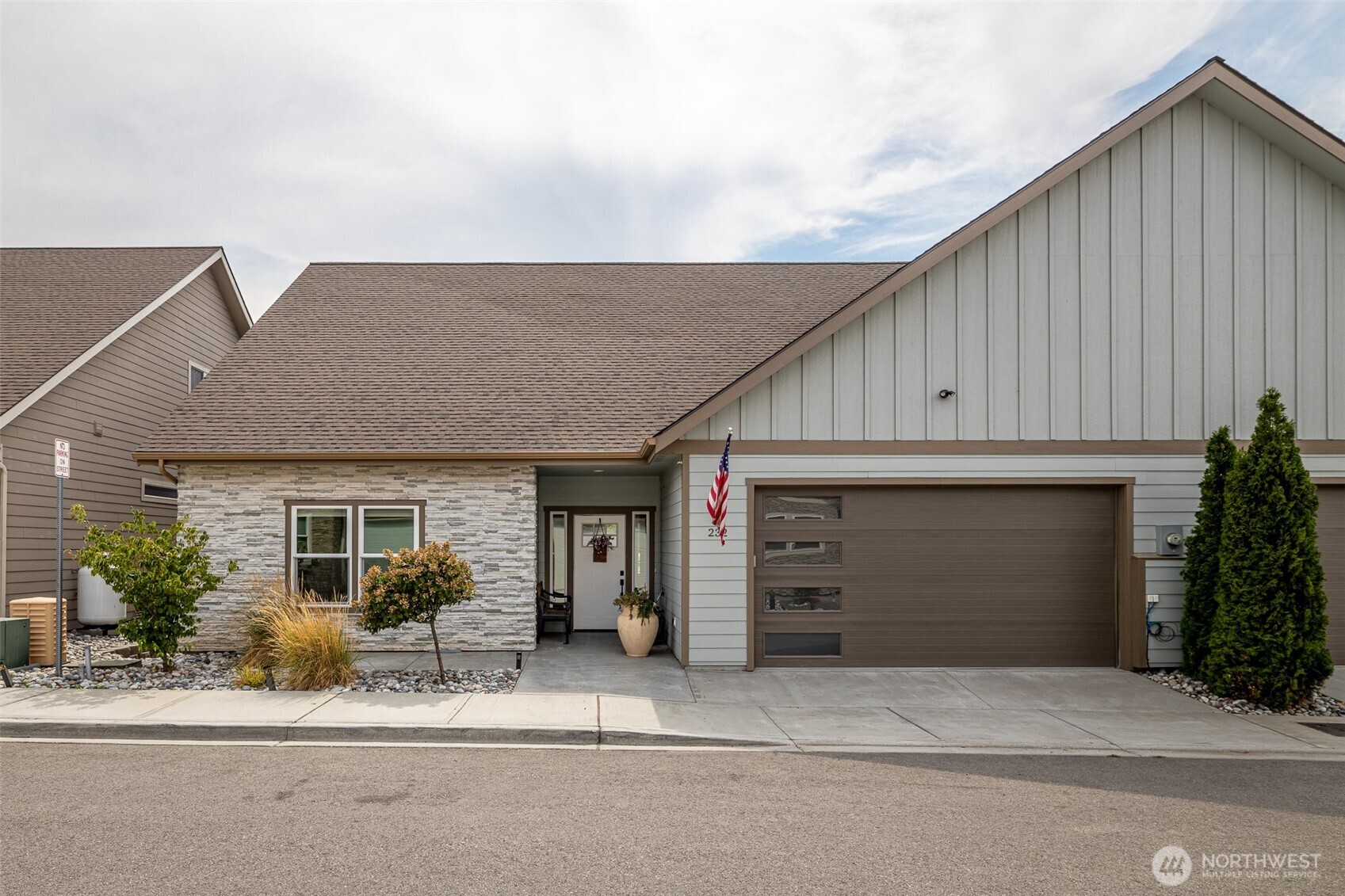 232 Solomon Loop NW, East Wenatchee, WA 98802