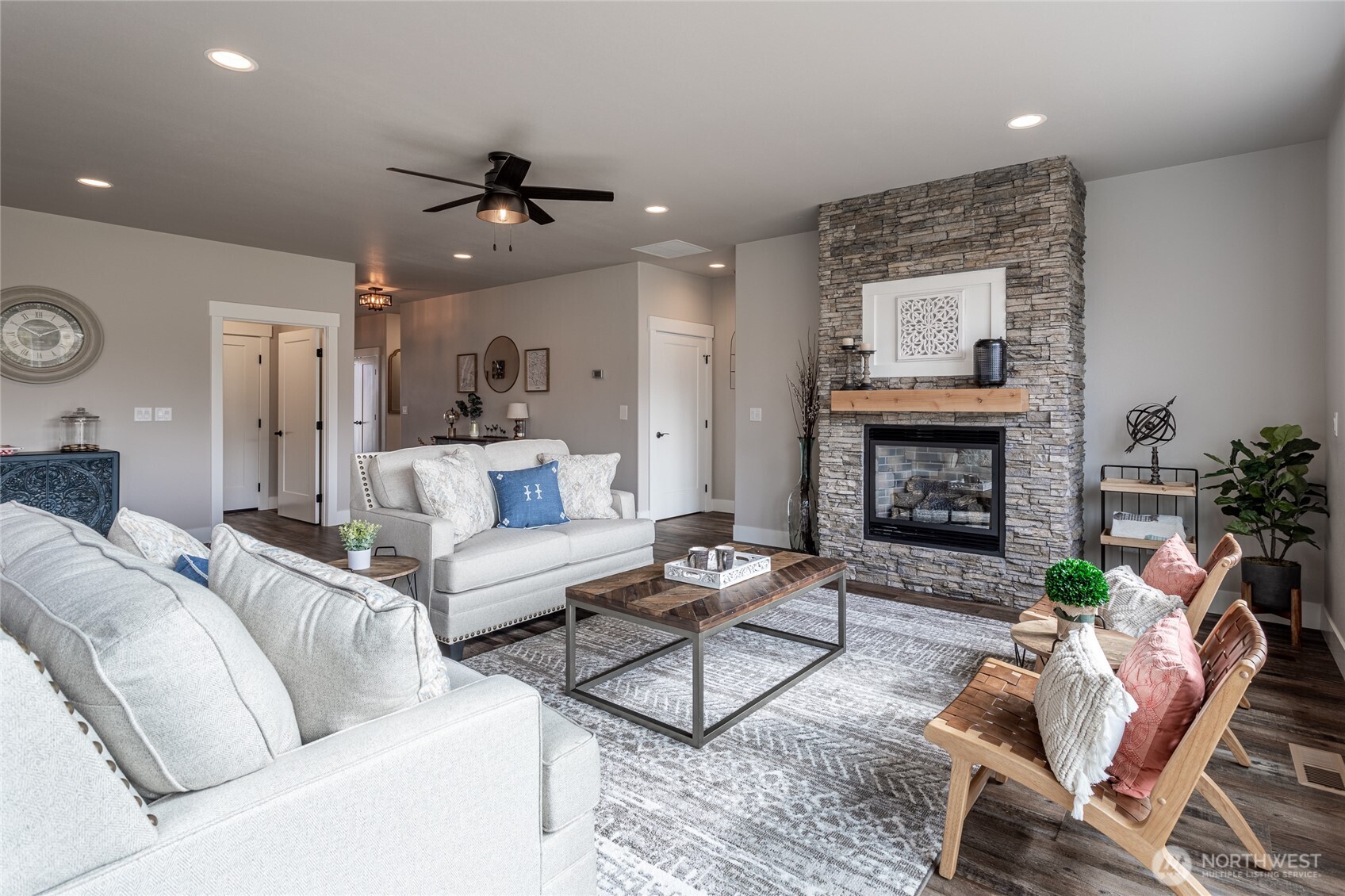 232 Solomon Loop NW, East Wenatchee, WA 98802