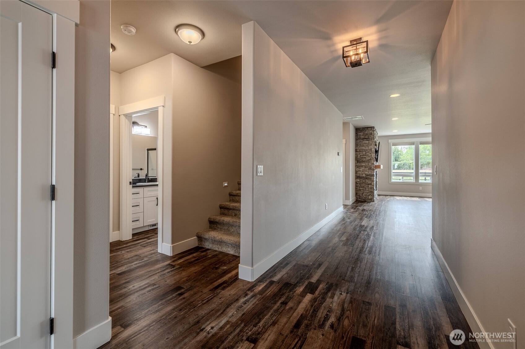 232 Solomon Loop NW, East Wenatchee, WA 98802