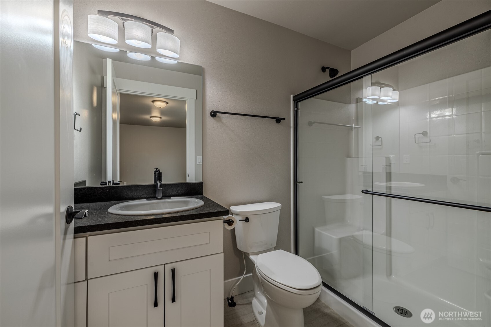 232 Solomon Loop NW, East Wenatchee, WA 98802