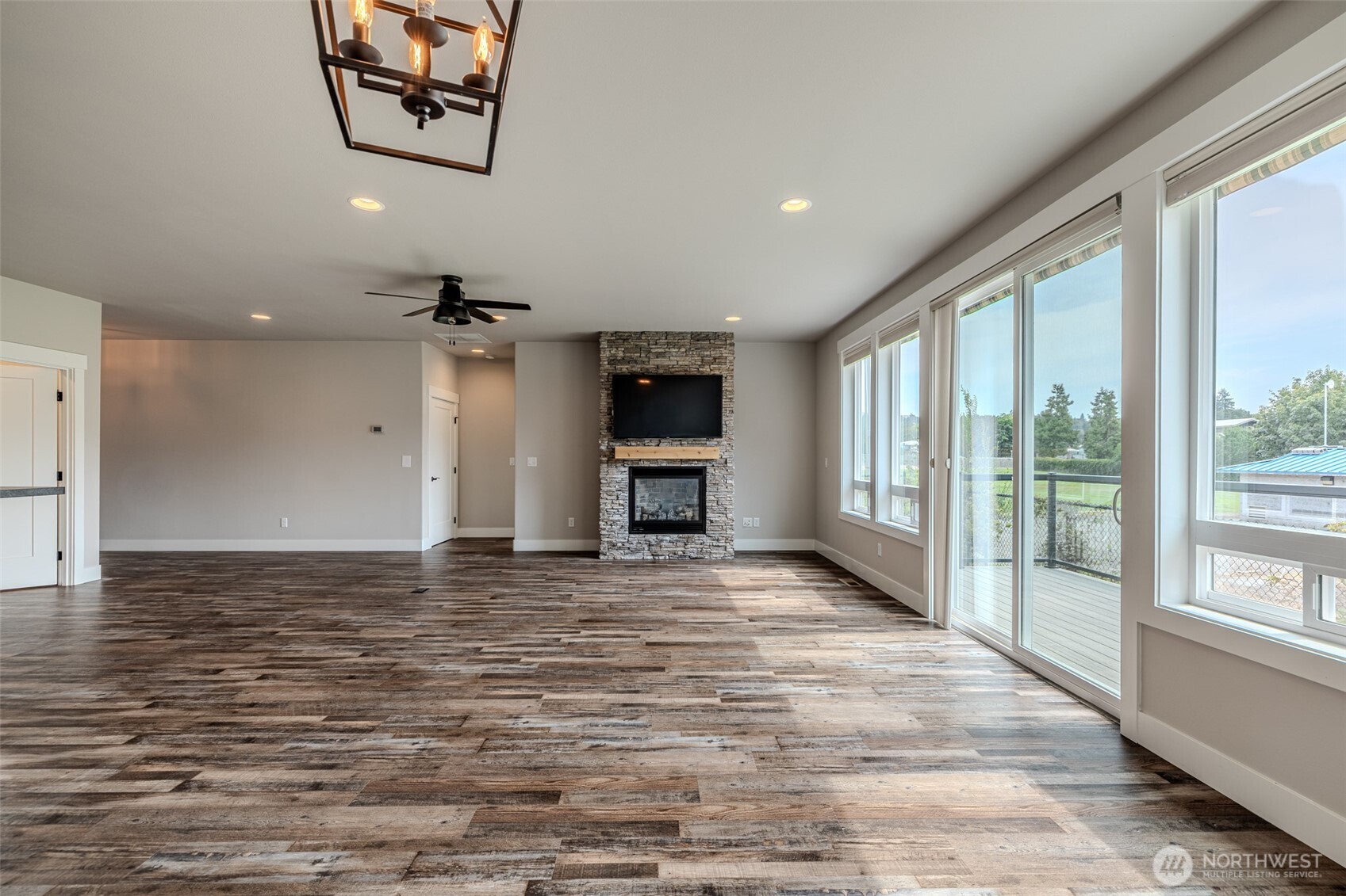 232 Solomon Loop NW, East Wenatchee, WA 98802