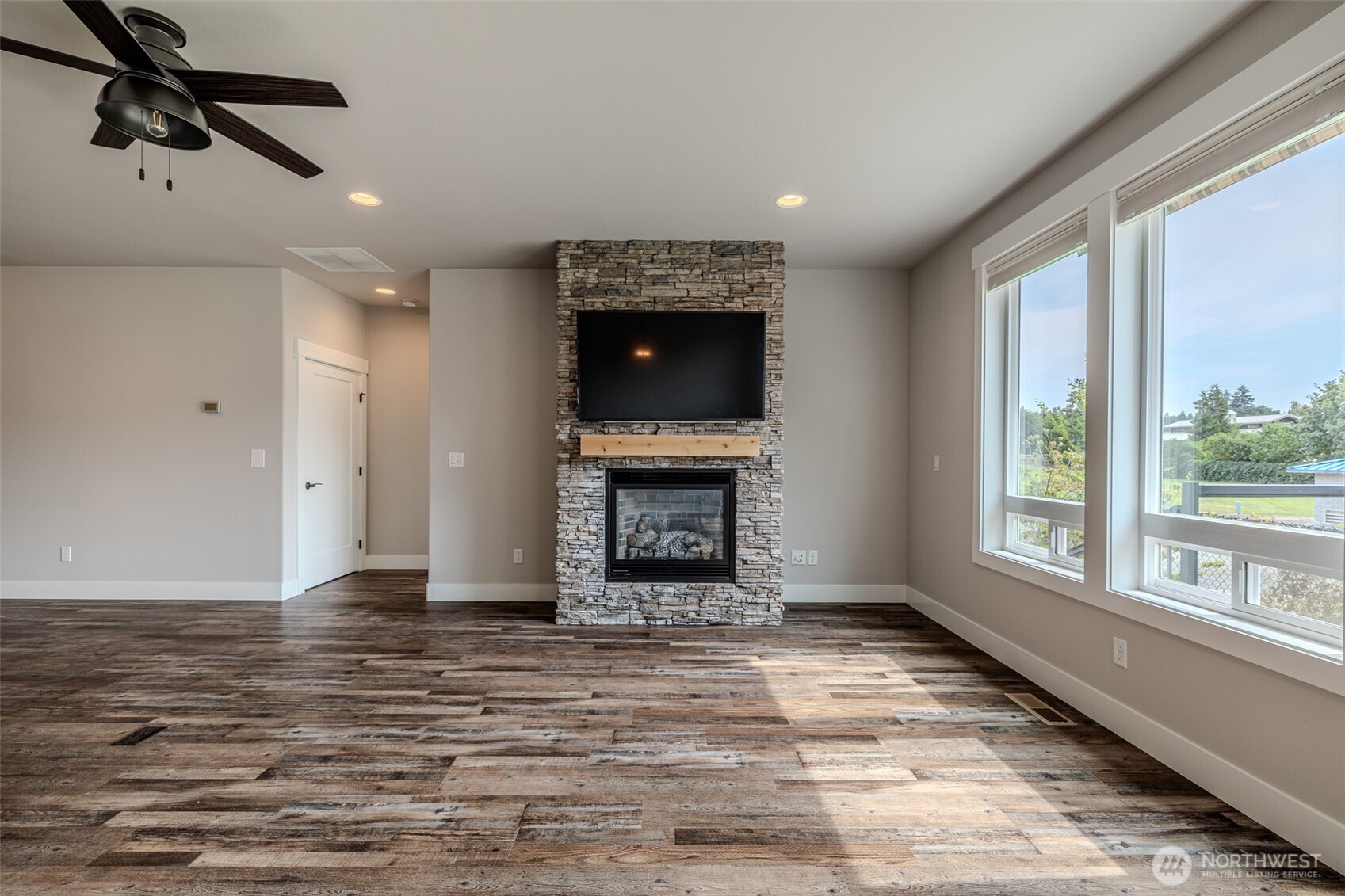 232 Solomon Loop NW, East Wenatchee, WA 98802