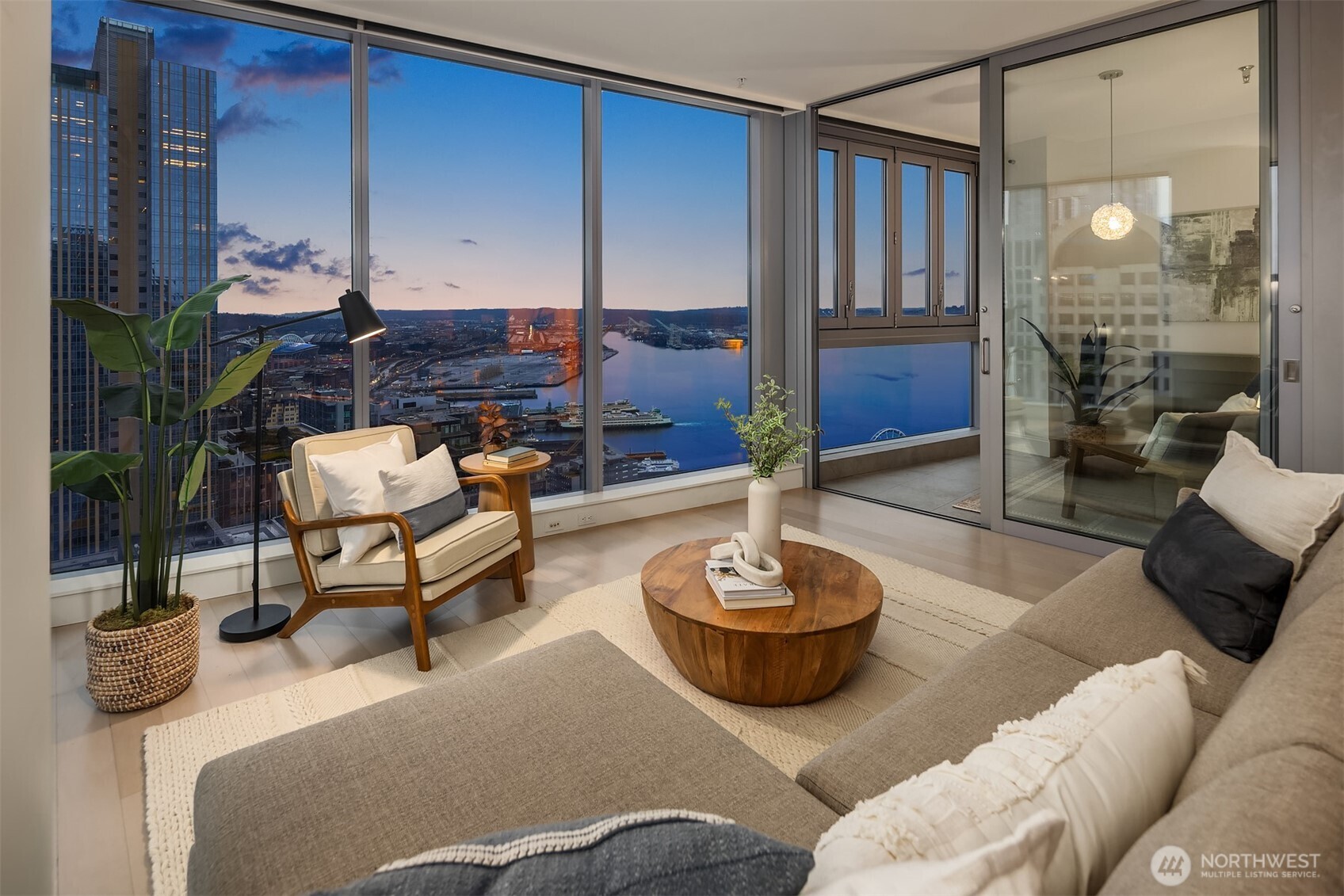 1521 2nd Avenue #3102, Seattle, WA 98101