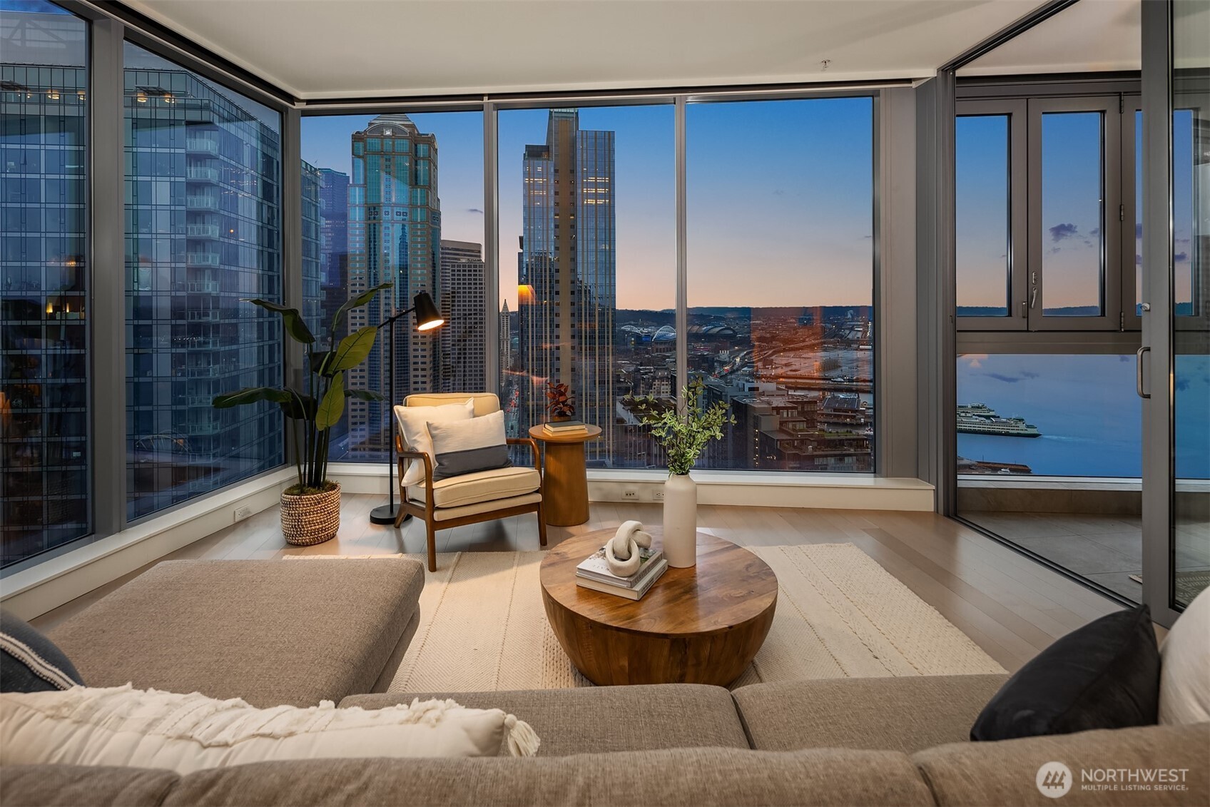 1521 2nd Avenue #3102, Seattle, WA 98101