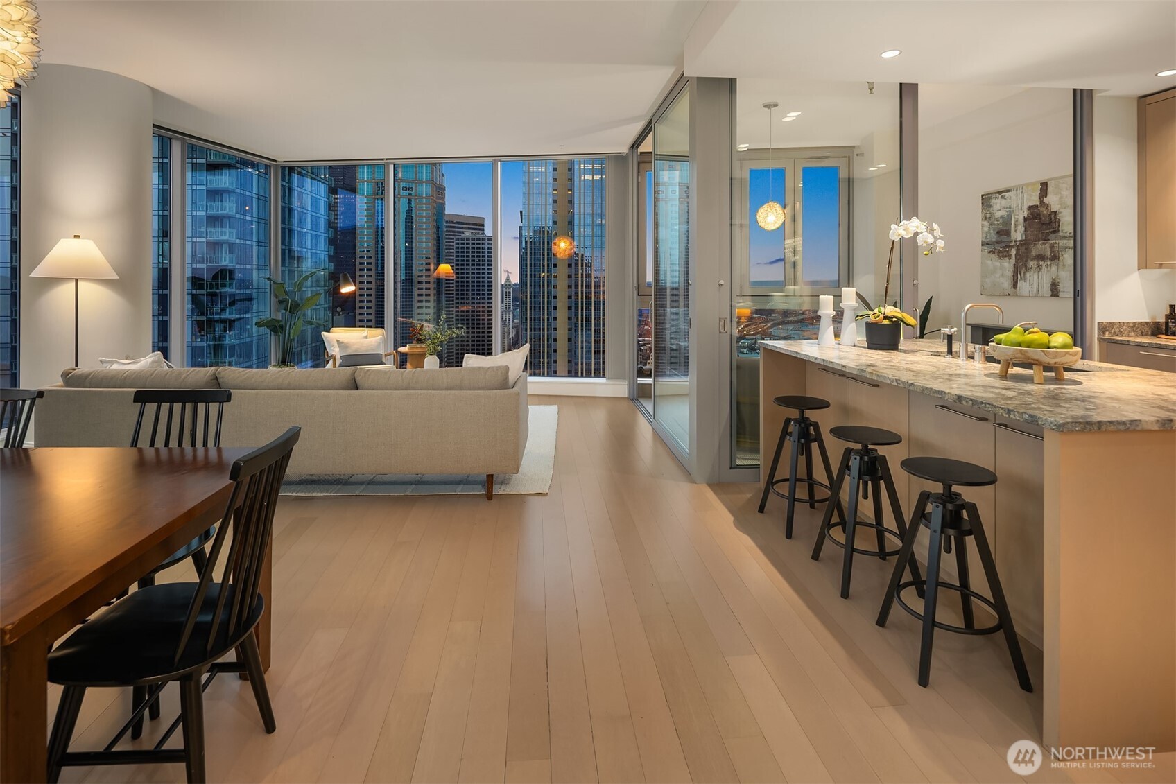 1521 2nd Avenue #3102, Seattle, WA 98101