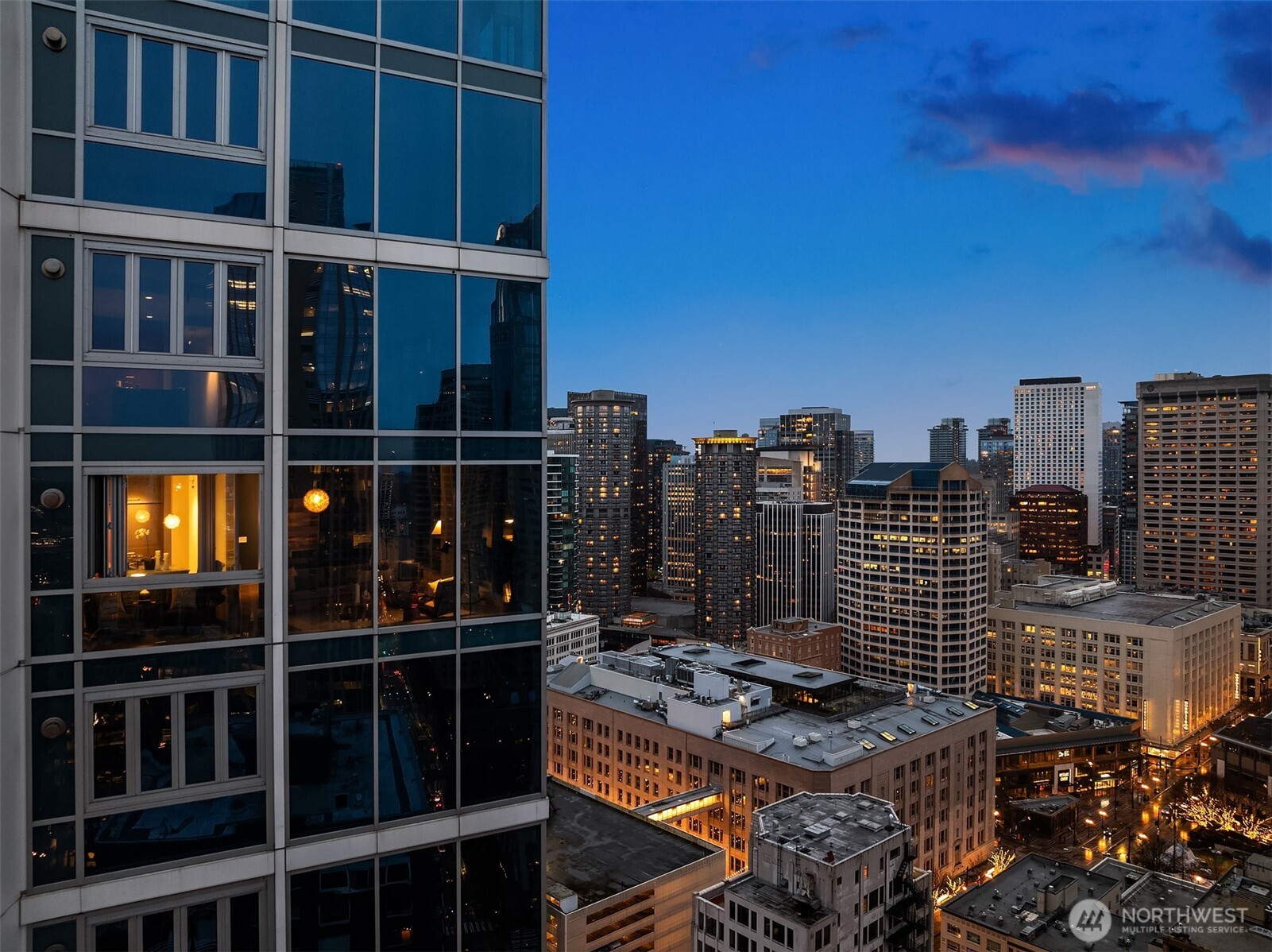 1521 2nd Avenue #3102, Seattle, WA 98101