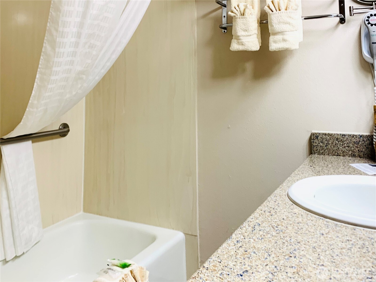 643 Ocean Shores Boulevard NW #103, Ocean Shores, WA 98569