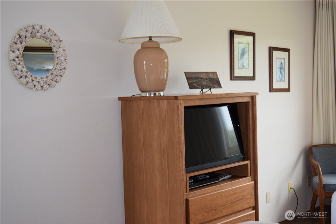 643 Ocean Shores Boulevard NW #103, Ocean Shores, WA 98569