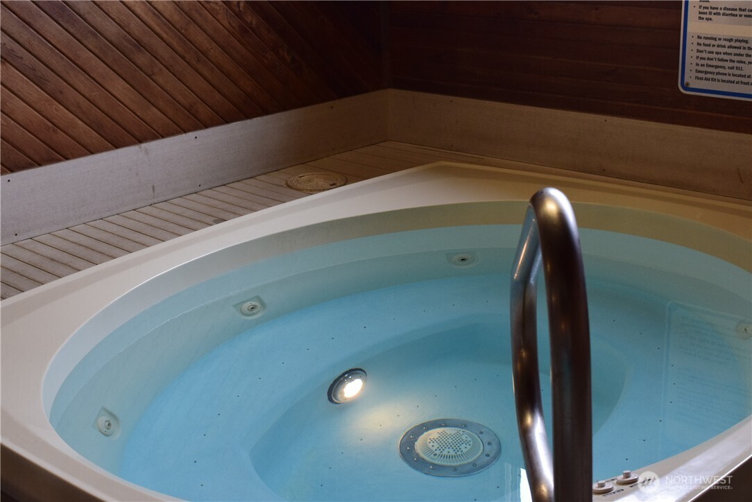 643 Ocean Shores Boulevard NW #103, Ocean Shores, WA 98569