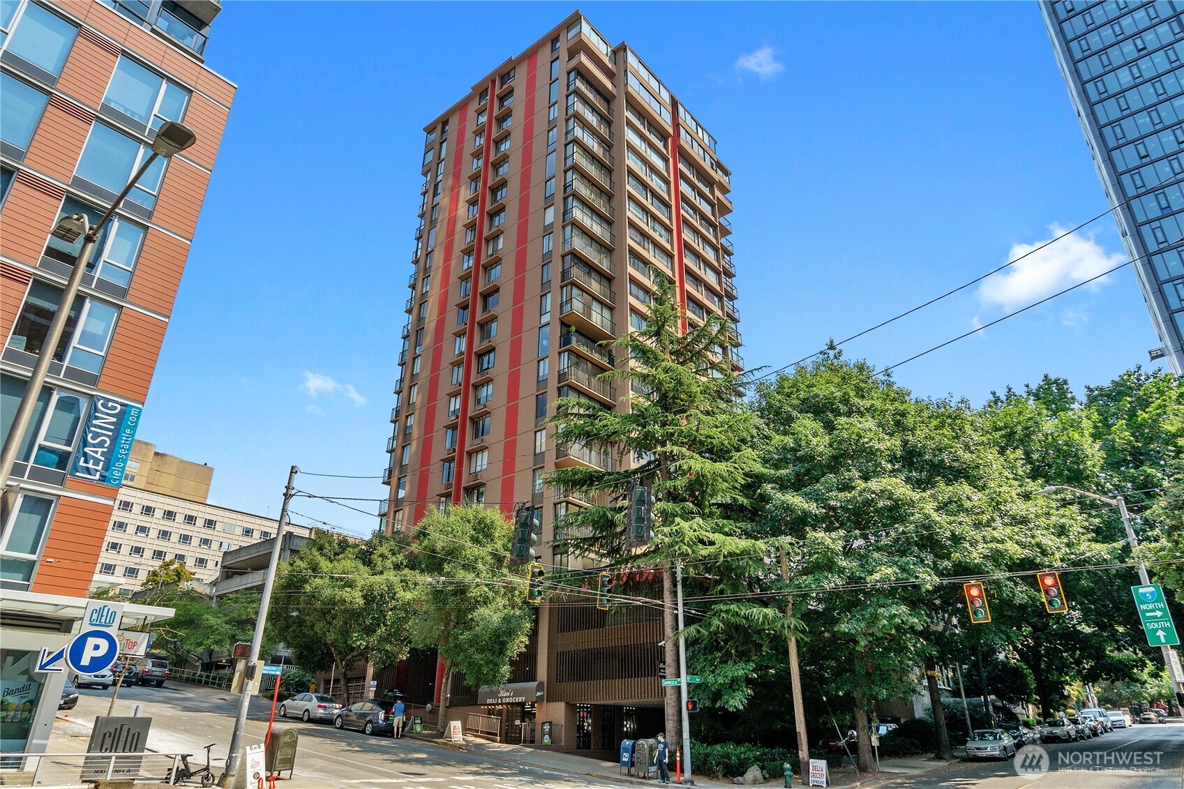 1120 8th Avenue #1203, Seattle, WA 98101