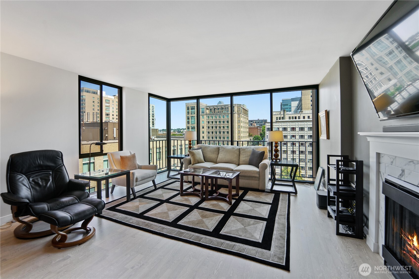 1120 8th Avenue #1203, Seattle, WA 98101