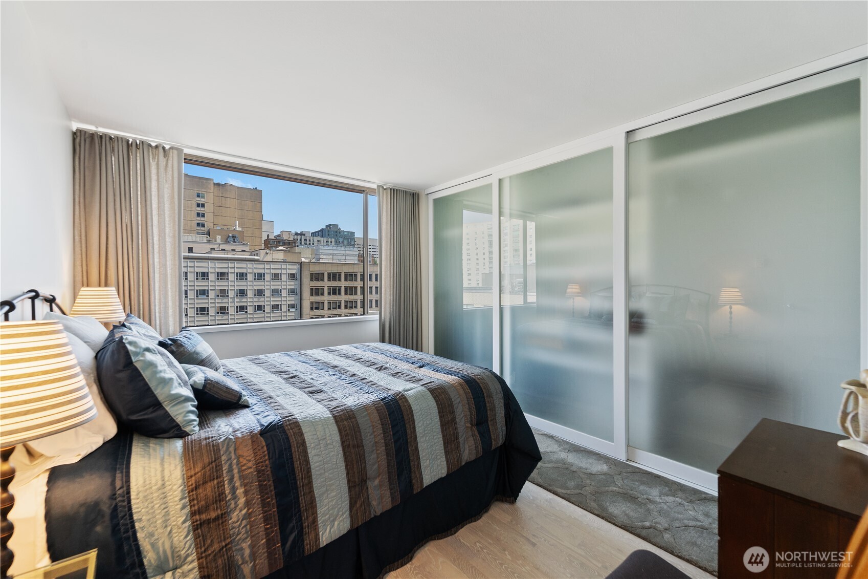 1120 8th Avenue #1203, Seattle, WA 98101