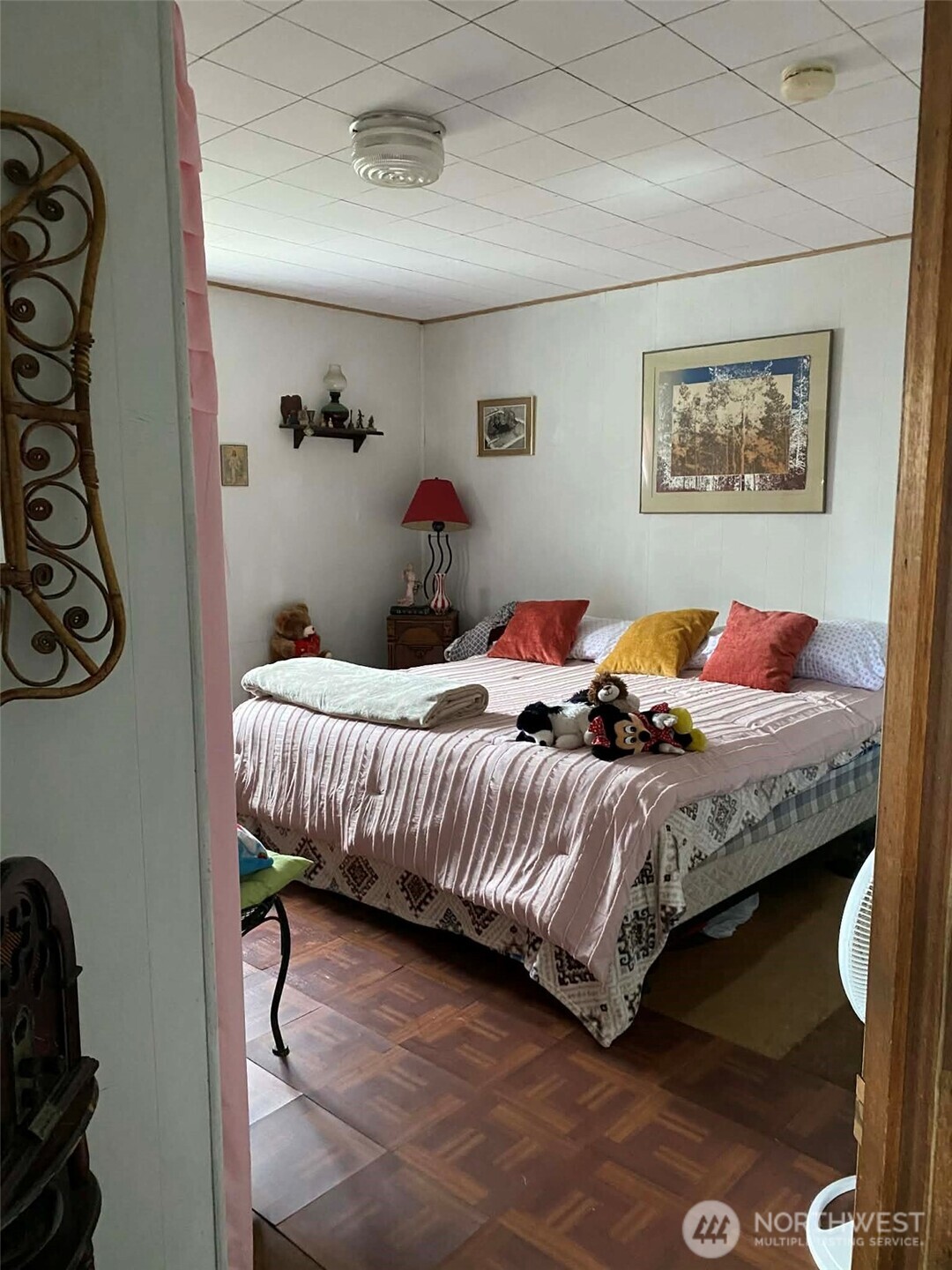 1015 W Highway 101 , Port Angeles, WA 98363