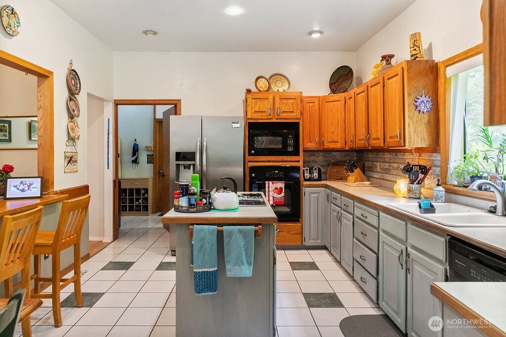 19328 Widme Street NE, Poulsbo, WA 98370