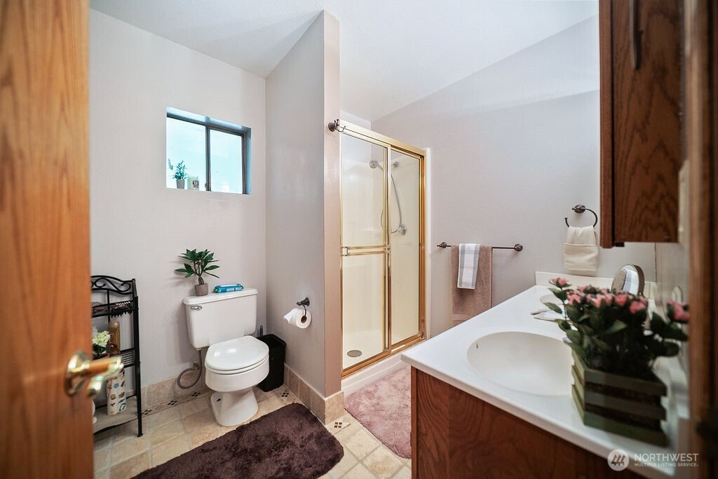 19328 Widme Street NE, Poulsbo, WA 98370