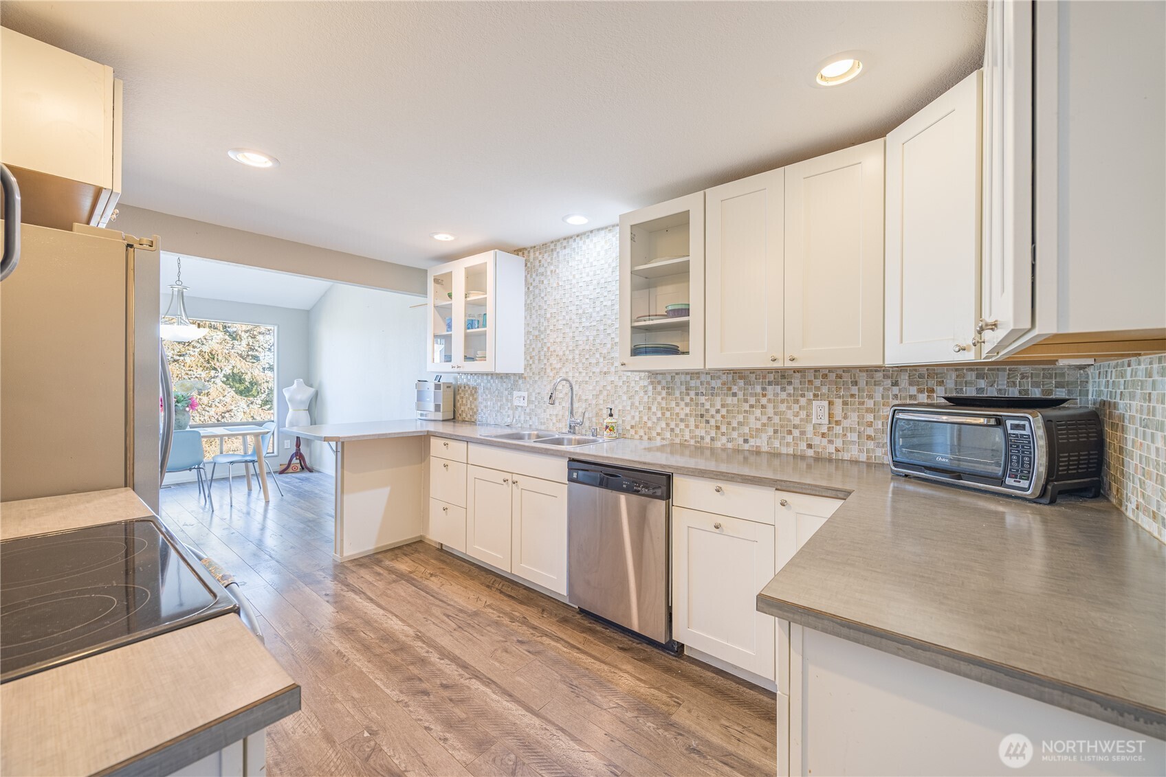 156 C Hilltop Drive , Sequim, WA 98382