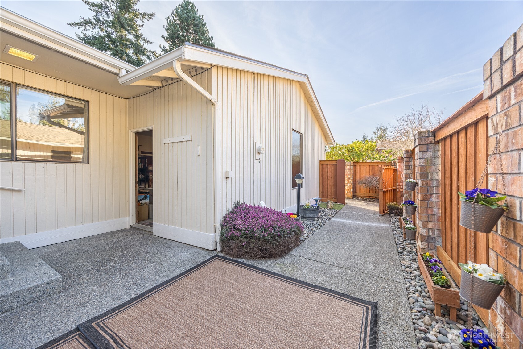 156 C Hilltop Drive , Sequim, WA 98382