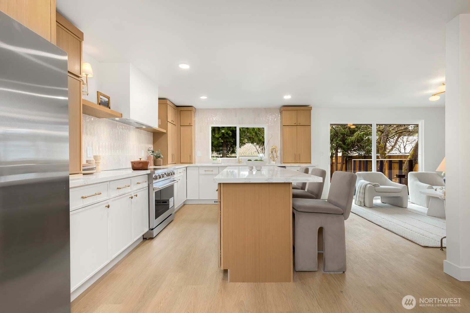 9802 Onyx Drive SW, Lakewood, WA 98498