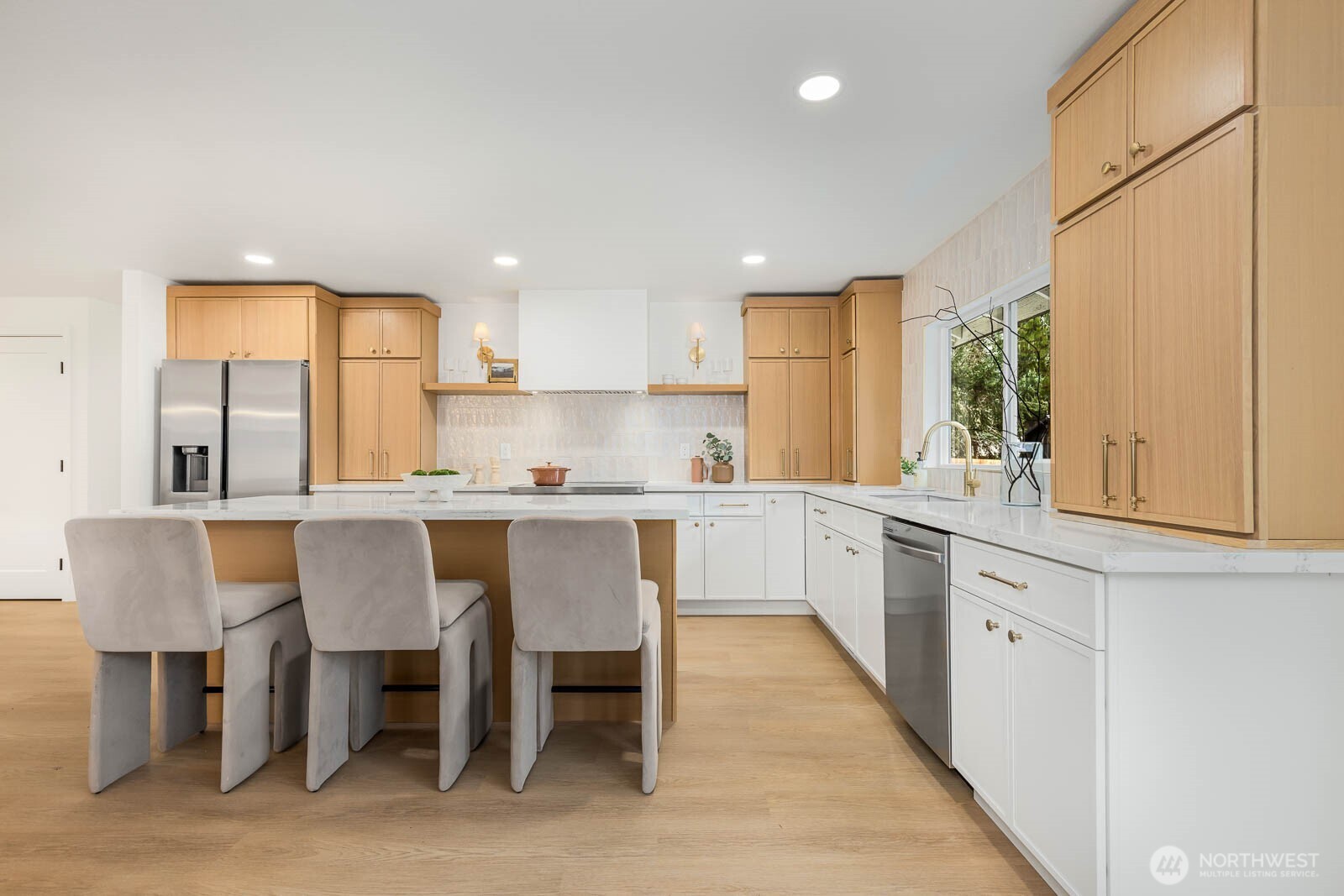 9802 Onyx Drive SW, Lakewood, WA 98498