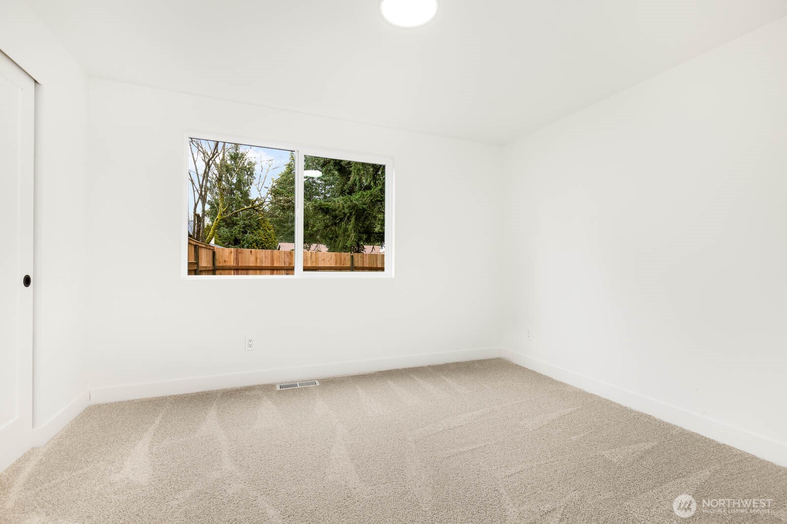 9802 Onyx Drive SW, Lakewood, WA 98498