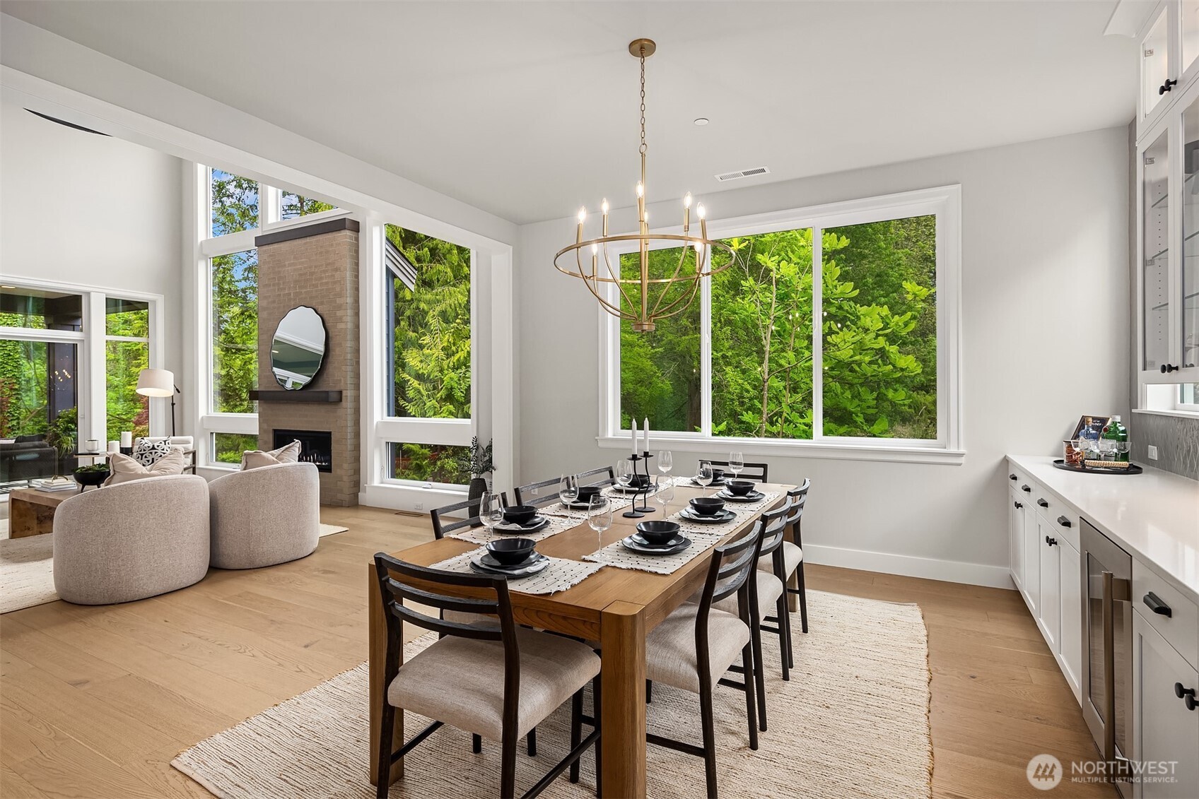 1555 158th Court SE, Bellevue, WA 98008