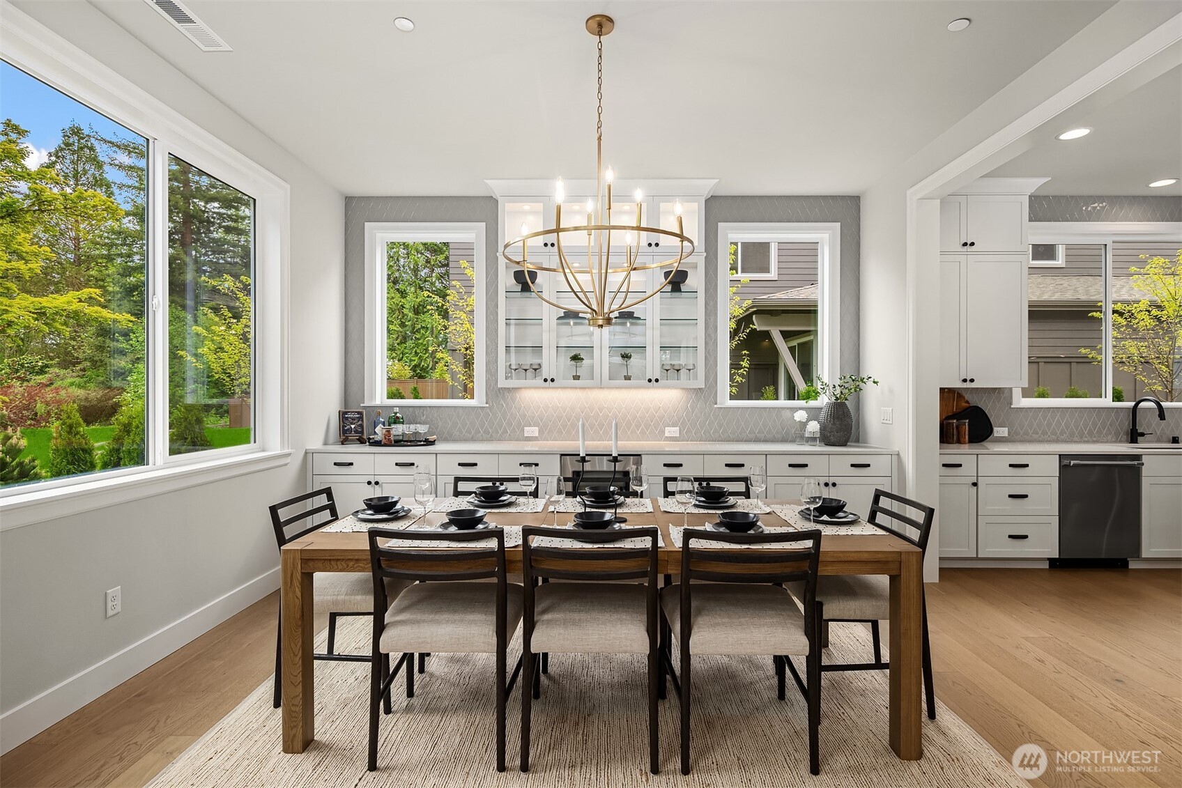 1555 158th Court SE, Bellevue, WA 98008