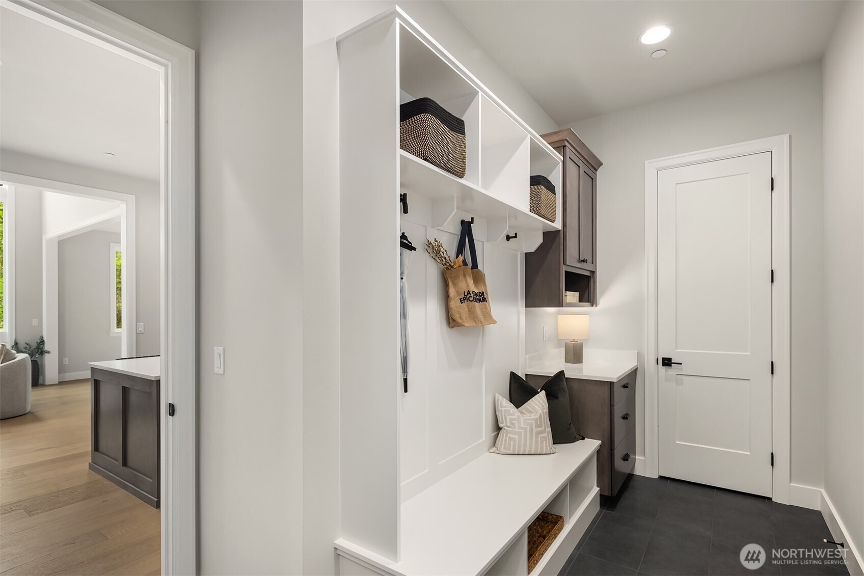 1555 158th Court SE, Bellevue, WA 98008