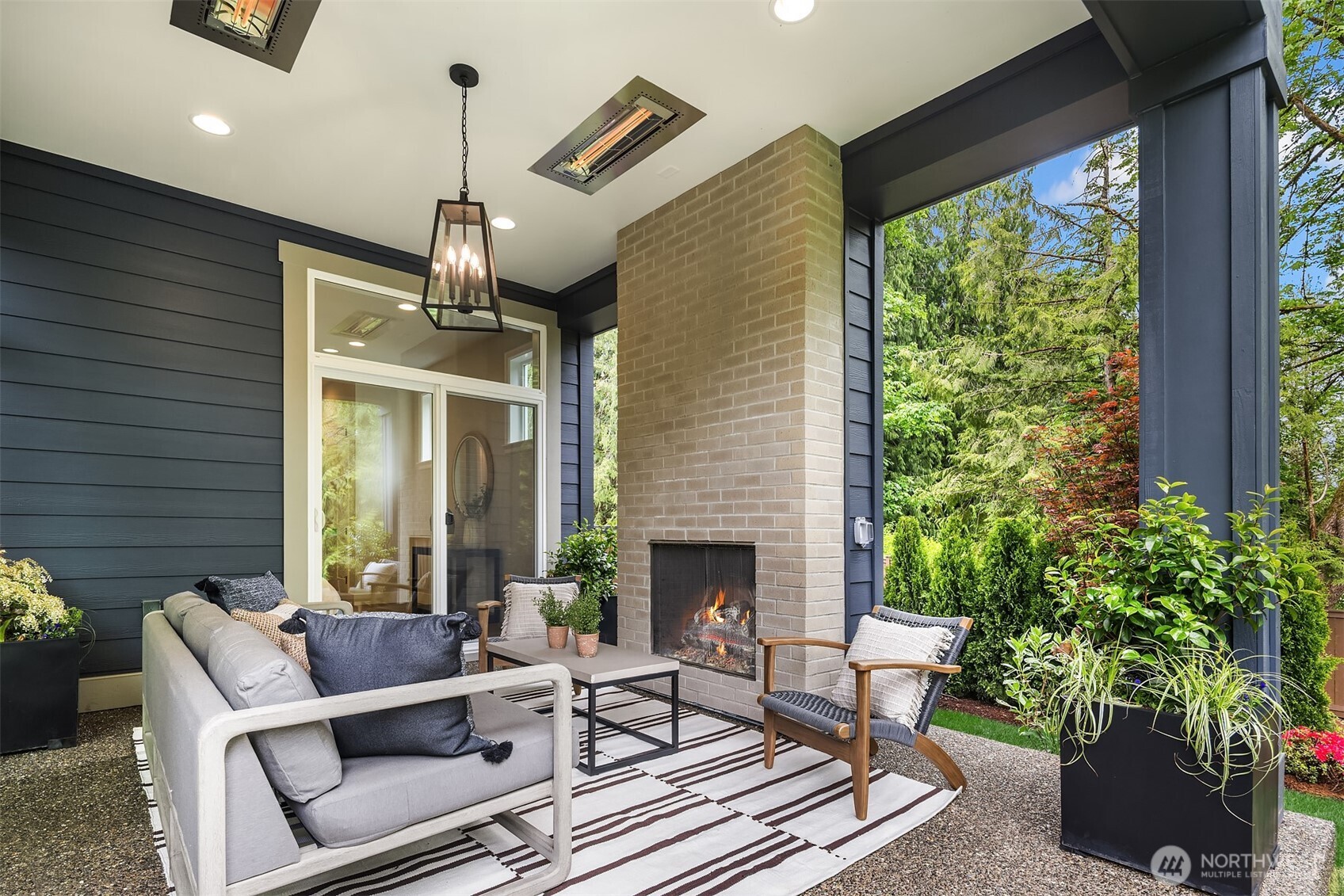 1555 158th Court SE, Bellevue, WA 98008