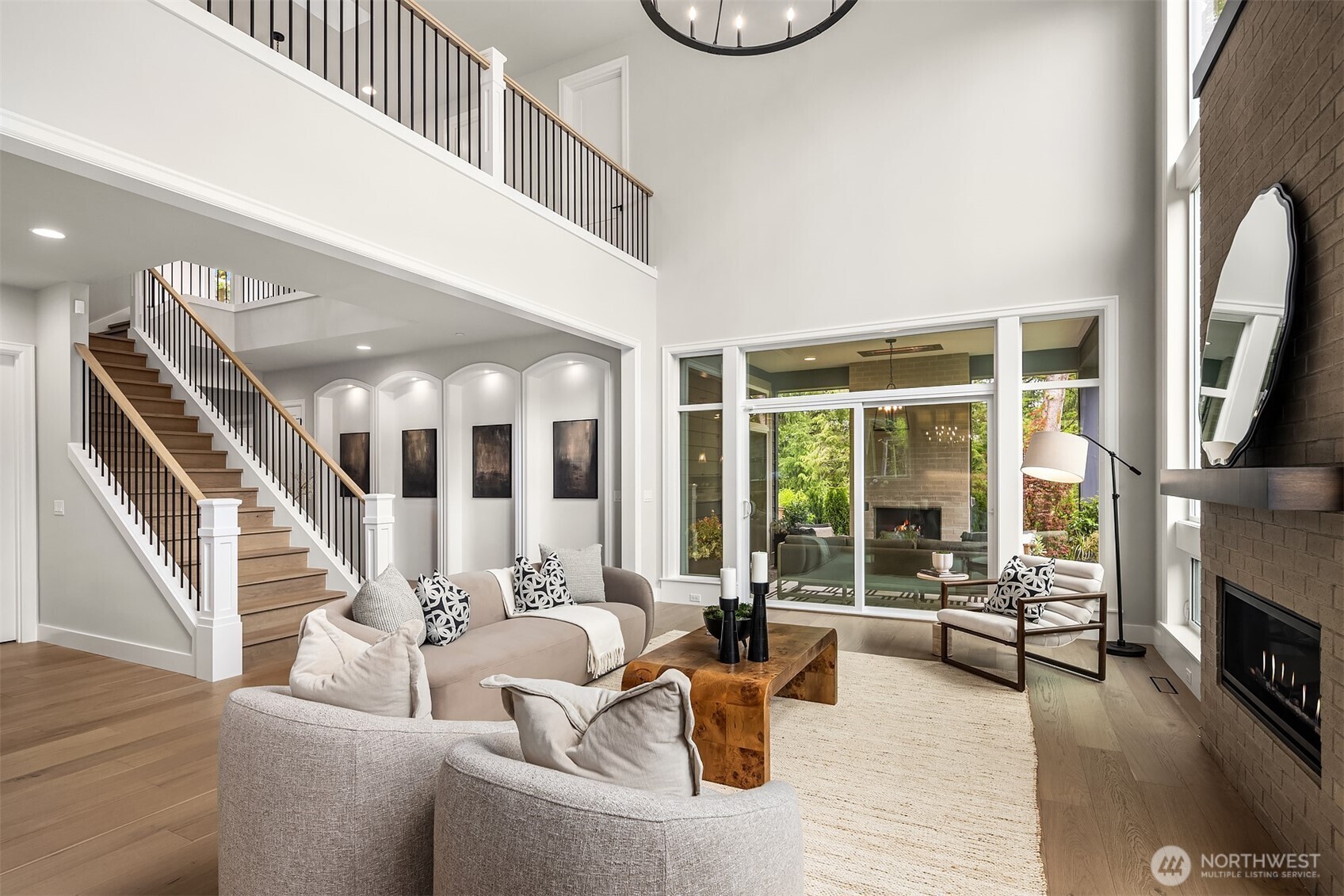 1555 158th Court SE, Bellevue, WA 98008