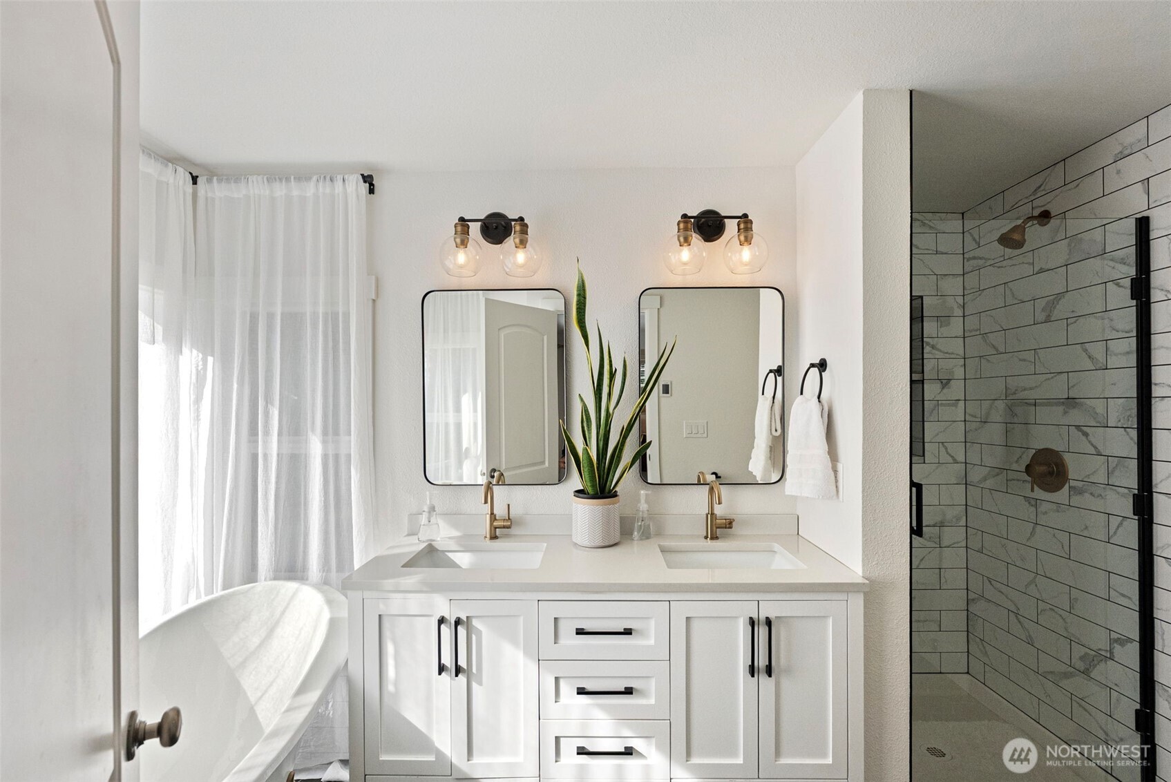 13114 Sunridge Way E, Puyallup, WA 98374