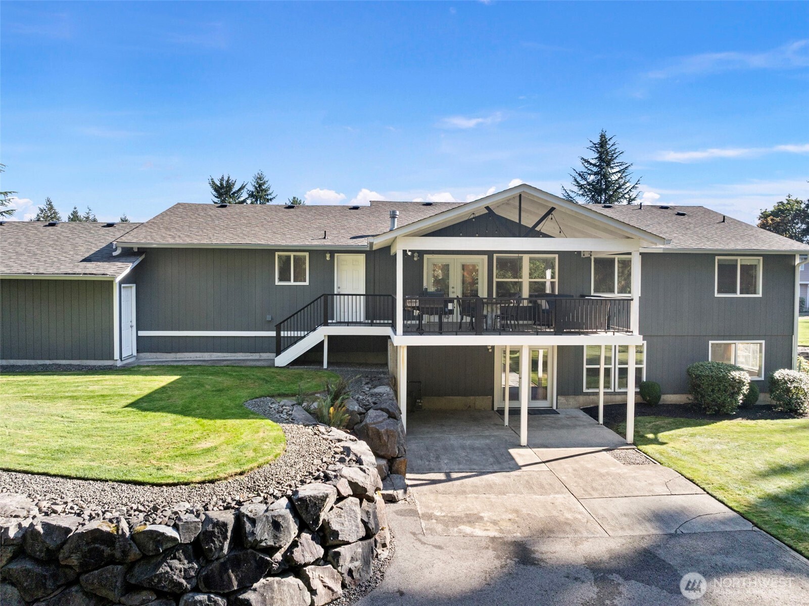 13114 Sunridge Way E, Puyallup, WA 98374