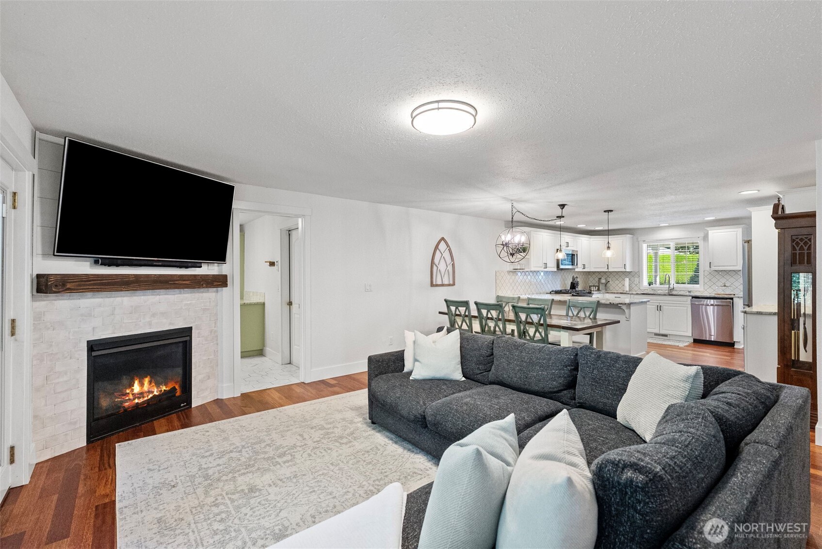 13114 Sunridge Way E, Puyallup, WA 98374