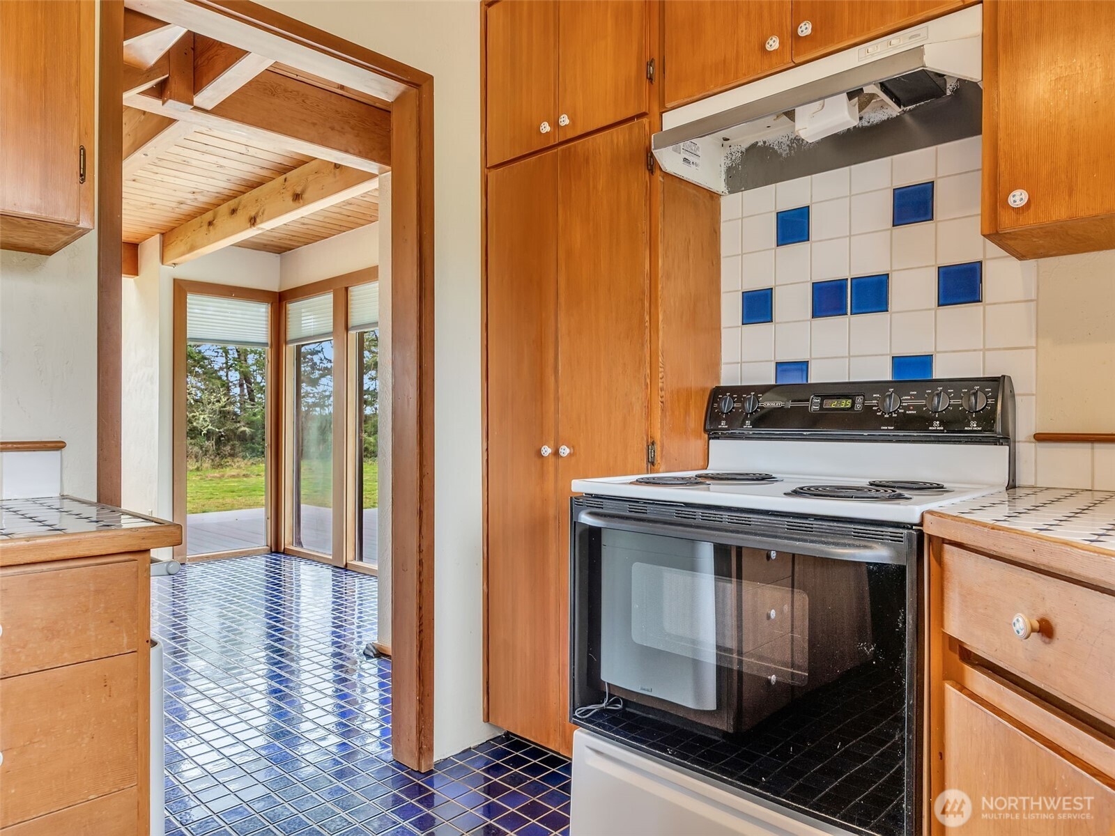 25906 Sandridge Road , Ocean Park, WA 98640