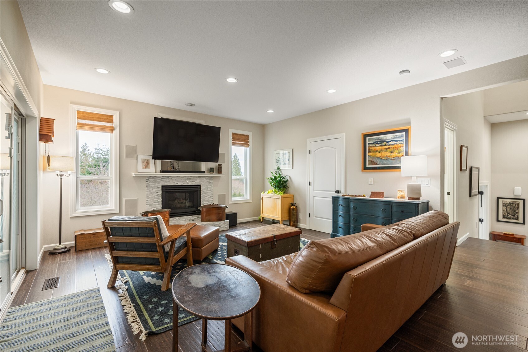 250 W St James Place , Longview, WA 98632